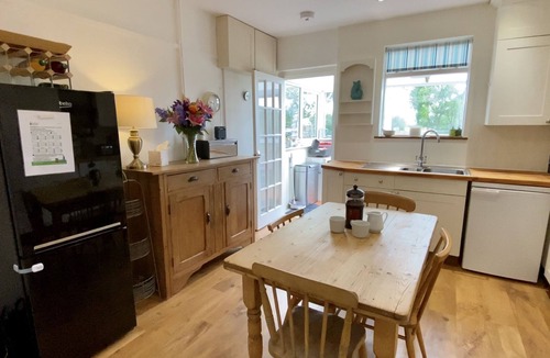 Padstow House | 4 bedroom Holiday Home in St Merryn Village - closest beach is Treyarnon Bay