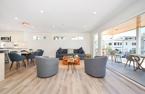 Balboa Island House | 4 bedroom Renovated Home on Balboa Island