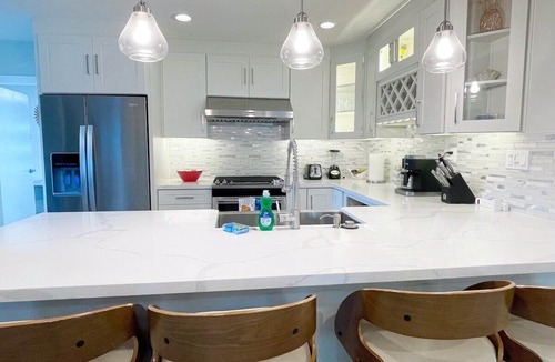 Southwest Anaheim House | ☀️4 BR Villa - Heated Pool/Spa Walk to Disneyland