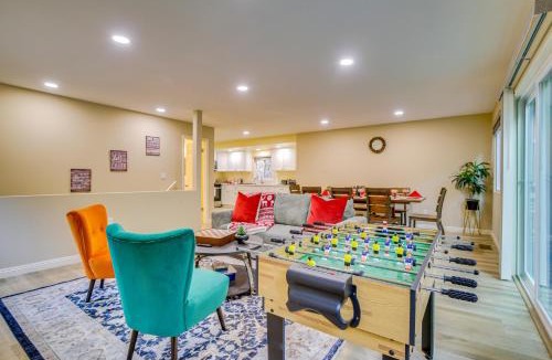 Twin Peaks House | 4 Mi to Lake Arrowhead Cabin with Grill and Deck!