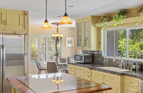 Cowan Heights House | 4000SF + 18min Disney! Stunning Pool w/Basketball/Pool Table/Huge Private Yard