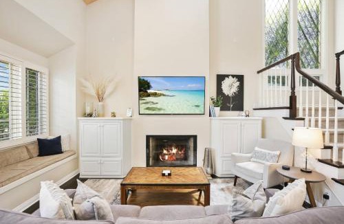 Corona del Mar House | 416 Dahlia