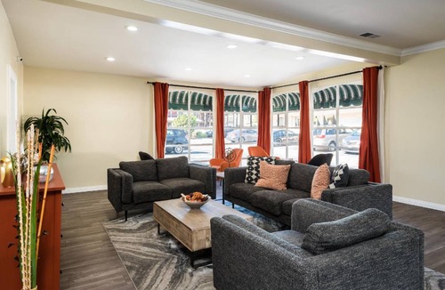 Rosemead Hotel | 42 m² Hotel ∙ 127 guests