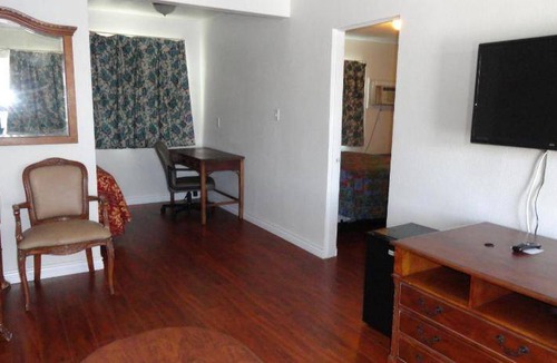 North Hills East Hotel | 42 m² Motel ∙ 4 guests