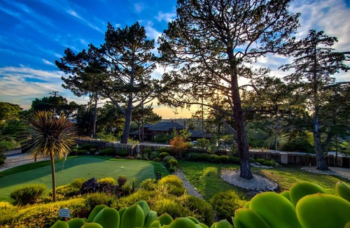 Pebble Beach House | 427 m² House ∙ 5 bedrooms ∙ 11 guests