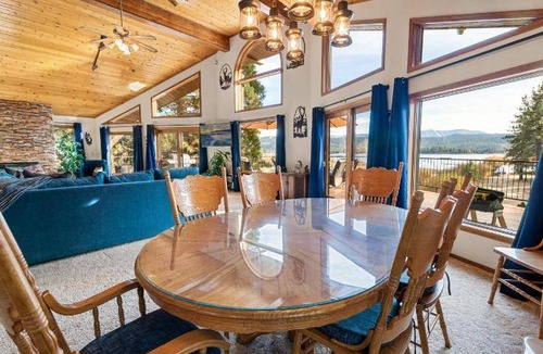 Fawnskin House | 434 m² House ∙ 6 bedrooms ∙ 10 guests