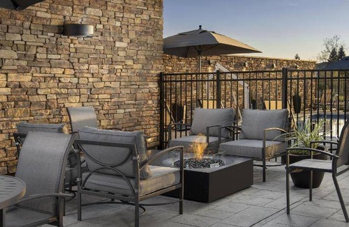 Rohnert Park Hotel | 46 m² Hotel ∙ 127 guests