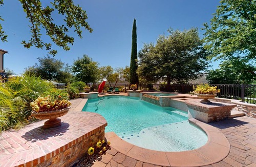 Murrieta House | 465 m² House ∙ 6 bedrooms ∙ 10 guests