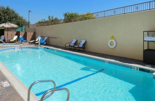 East Pasadena Hotel | 47 m² Hotel ∙ 127 guests