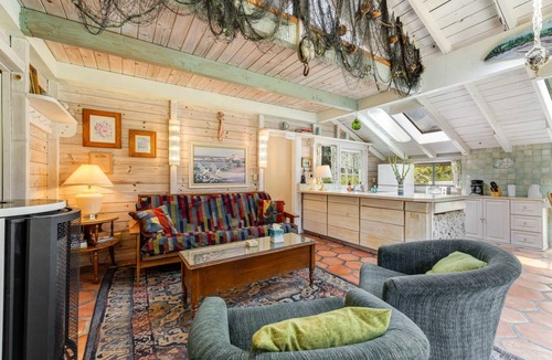 Inglenook Cabin | 48 m² Cabin ∙ 1 bedroom ∙ 4 guests