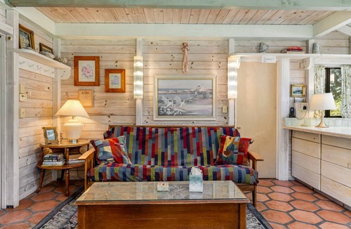 Inglenook Cabin | 48 m² Cabin ∙ 1 bedroom ∙ 4 guests
