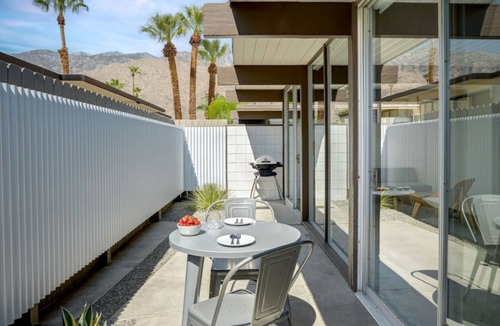 Twin Palms Condo | 49 m² Condo ∙ 1 bedroom ∙ 2 guests