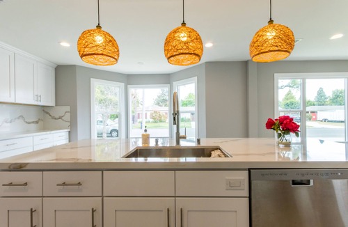 Westside Costa Mesa House | 4bd 3ba modern house Disneyland & Beach