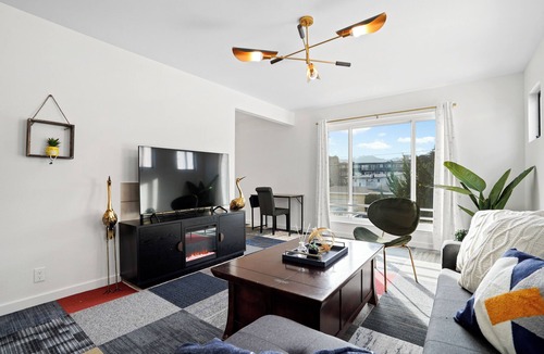 Sharp Park Apartment | 4Beds Private Unit Near BeachWalk Golf