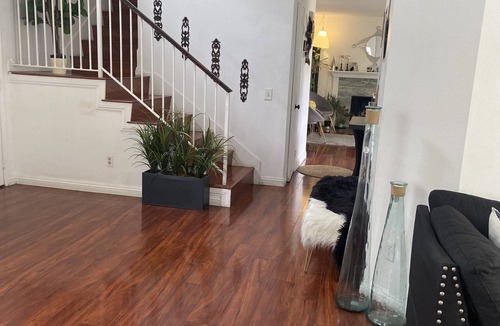 San Jacinto House | 4Br, 2100 sqft Beautiful Bungalow in San Jacinto, California. Near MSJC.