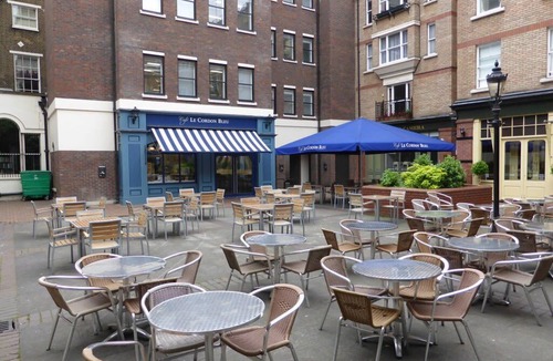 Holborn and Covent Garden Apartment | 4VH Virginia House Stylishly Bloomsbury Studio sleeps 2