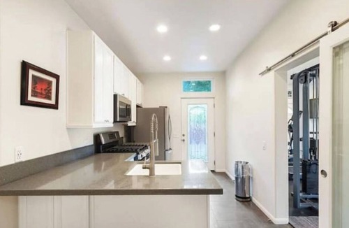 Murrieta House | 5 Acre estate beautiful pond & romantic location.