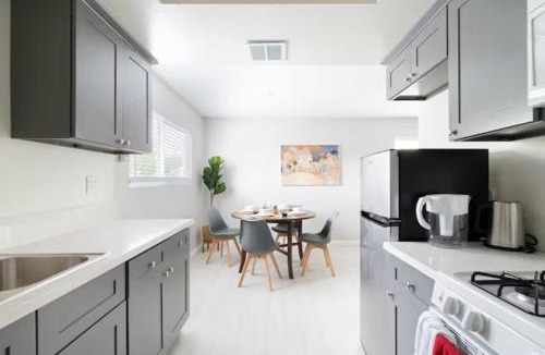 Alhambra Apartment | 5 Mins to DT Alhambra - Homey 2BR Apt 4A