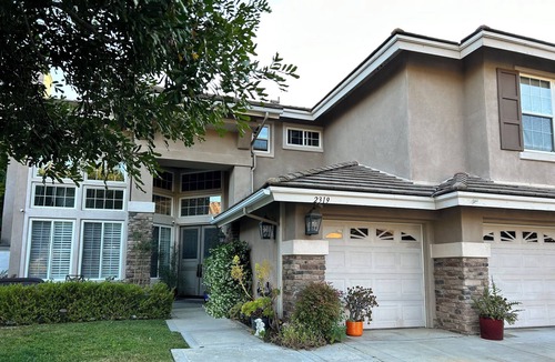 Cloverdale House | 5 minutes away from Safari Park Family sized home Located in gated community