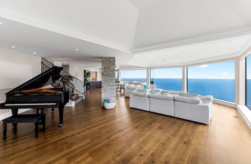 Carmel House | 514 m² House ∙ 4 bedrooms ∙ 8 guests