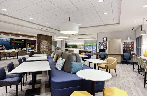 Temecula Hotel | 52 m² Hotel ∙ 127 guests