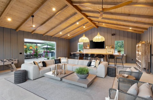 Palm Springs Villa | 532 m² Villa ∙ 8 bedrooms ∙ 18 guests