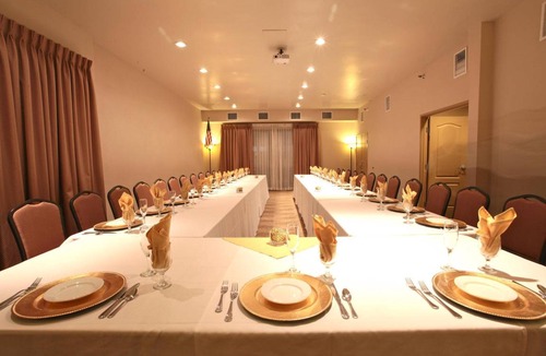 Burbank Hotel | 56 m² Hotel ∙ 127 guests