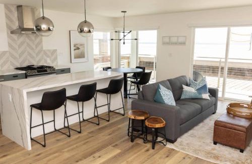 Peninsula House | 5609 East Seaside Walk