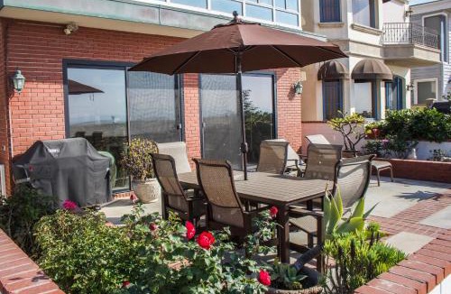 Santa Ana Heights House | 5911 Seashore Dr