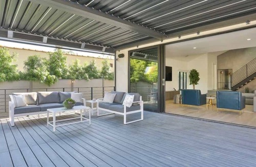 Mid-Wilshire House | 5Bed West Hollywood Home w/Pool & Guest House