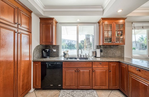 Mission Viejo House | 5BR-2BA Place, Pet Friendly, Pool & DiningTable, Pool-Lake Access, TVs all rooms