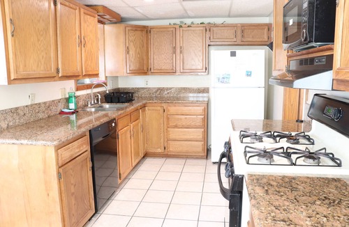 Downey House | 5BR/2BA Spacious 2-Story Pool House + Driveway Parking