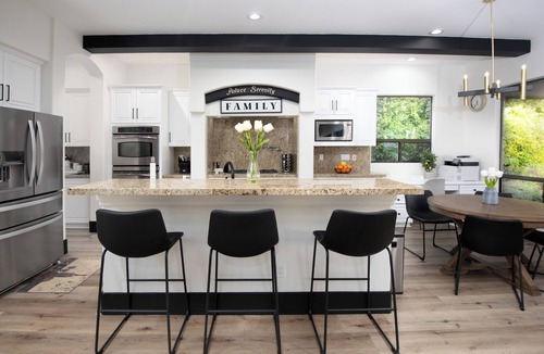 Rancho Santana Villa | 5BR Resort Style Entertainer with Pool, Spa, BBQ
