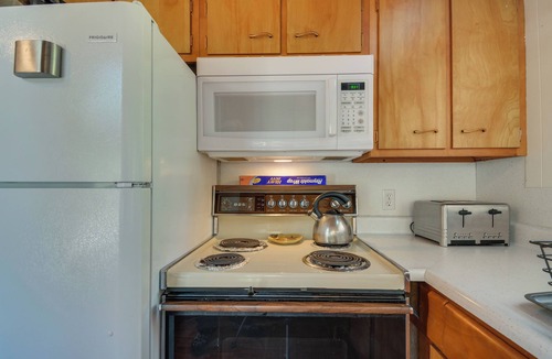Groveland House | 6 Mi to Yosemite Nat'l Park: 14-Acre Retreat!