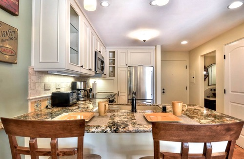Carlsbad Condo | 604 Gorgeous Renovated Condo, Steps to Omni Spa, PFC & Exclusive Building Pool