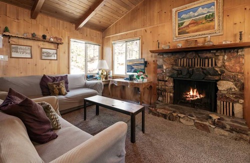 Fawnskin House | 61 m² House ∙ 2 bedrooms ∙ 6 guests