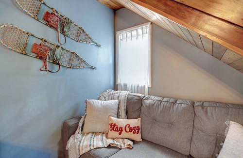 Big Bear City Cabin | 64 m² Cabin ∙ 1 bedroom ∙ 4 guests