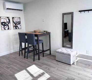 Lake Balboa House | 64 m² House ∙ 1 bedroom ∙ 4 guests