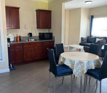 Hoover - Foster Apartment | 65 m² Apartment ∙ 1 bedroom ∙ 3 guests