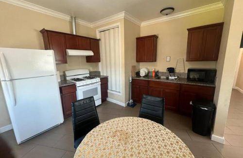 Hoover - Foster Apartment | 65 m² Apartment ∙ 1 bedroom ∙ 3 guests