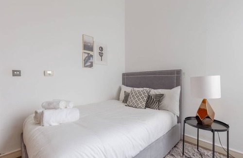 South Bank Apartment | 65 m² Apartment ∙ 2 bedrooms ∙ 4 guests