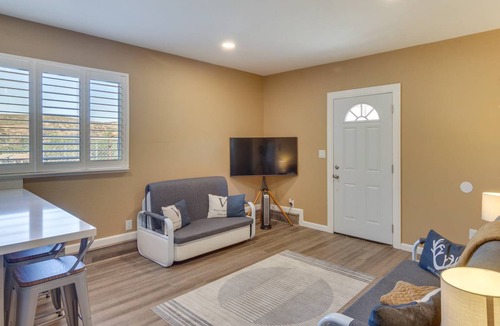 Santa Clarita Cottage | 65 m² Cabin ∙ 2 bedrooms ∙ 6 guests