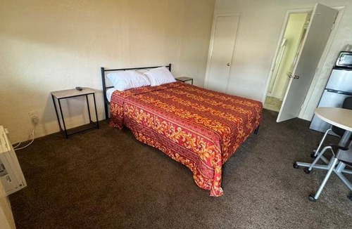 Gilroy Hotel | 650 m² Hotel ∙ 4 guests
