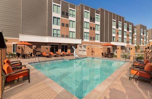 Nut Tree Hotel | 66 m² Hotel ∙ 127 guests