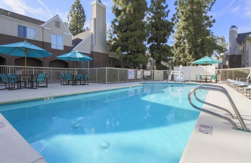 West Park Community Hotel | 68 m² Hotel ∙ 127 guests