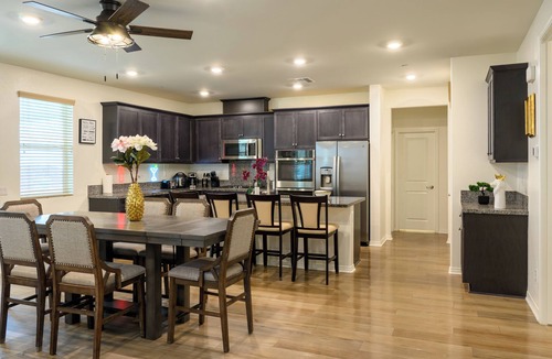 Winchester House | 6BR Pool Villa w/BBQ - Near Wineries & Hot Air Balloon Rides