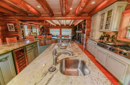 Fawnskin Cabin | 7 Bedroom/15 Beds, 6000 SQFT Log Cabin- Game Room, Golf, Lakefront with Dock