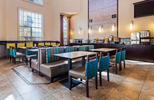 Five Points Northeast Hotel | 70 m² Hotel ∙ 127 guests