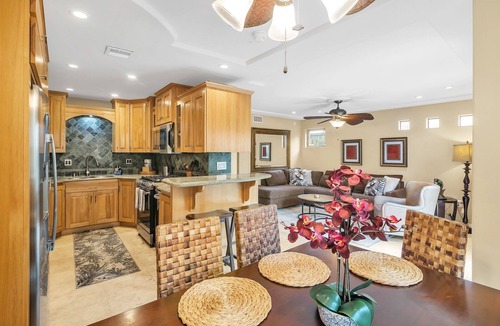South Mission Beach House | 730 - Luxurious Tommy Bahama Beach Home