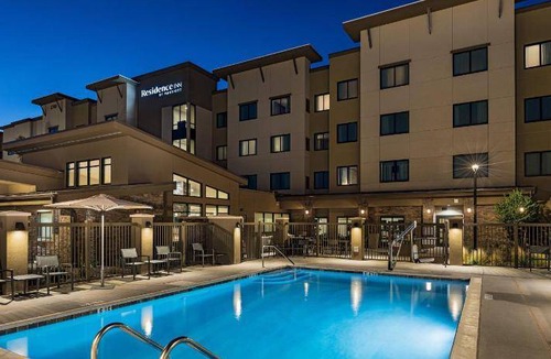 Moreno Valley Hotel | 74 m² Hotel ∙ 127 guests